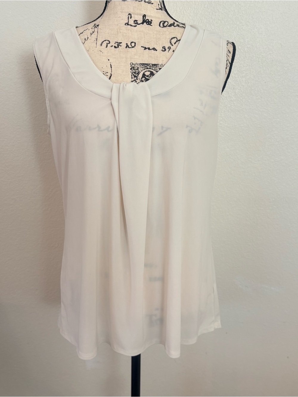 Women's Cream Tie-Front Sleeveless Blouse